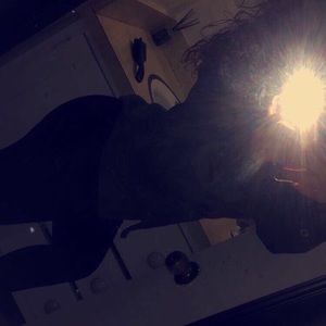 Meet your Posher, Dee